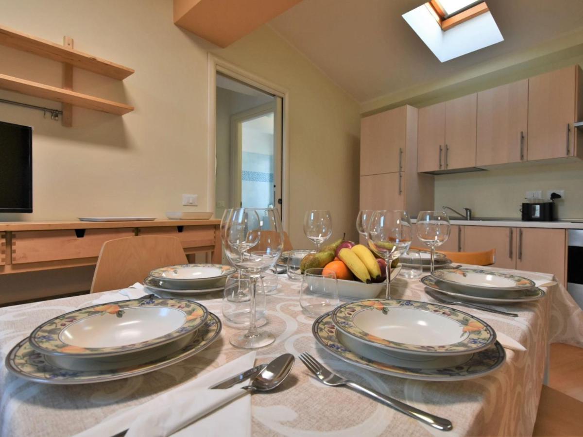Apartment Duomo Mansarda By Interhome Iseo Buitenkant foto