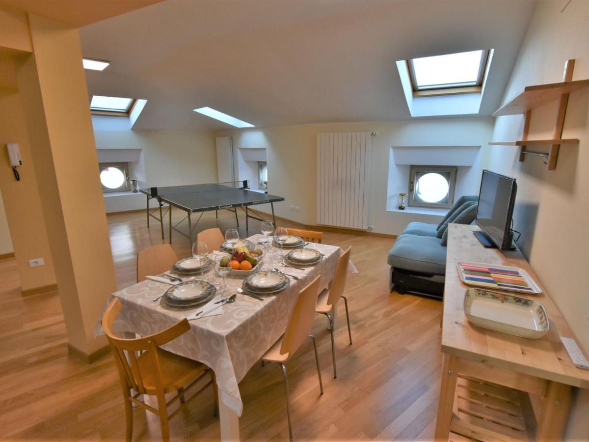 Apartment Duomo Mansarda By Interhome Iseo Buitenkant foto